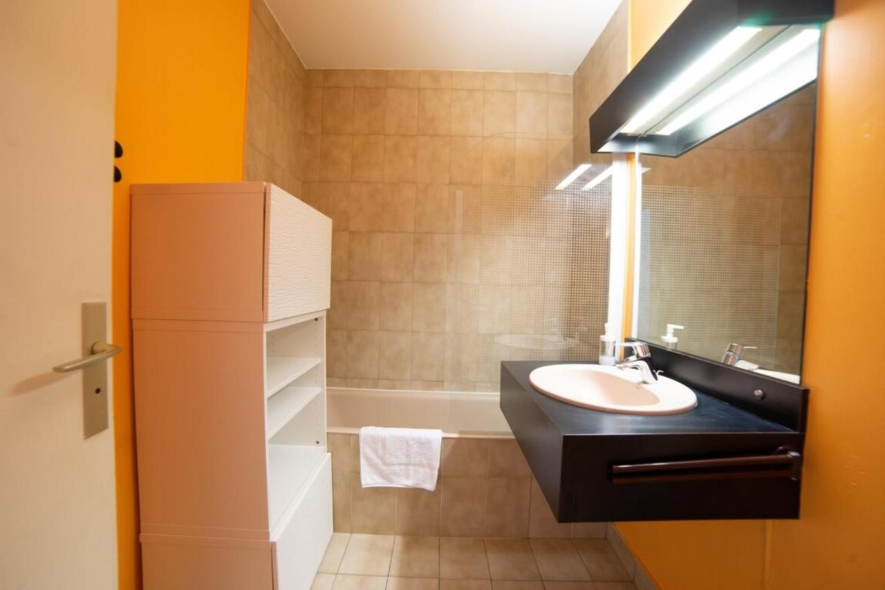 Apartment Classified 3 Stars Near Downtown And Lake Анси Экстерьер фото